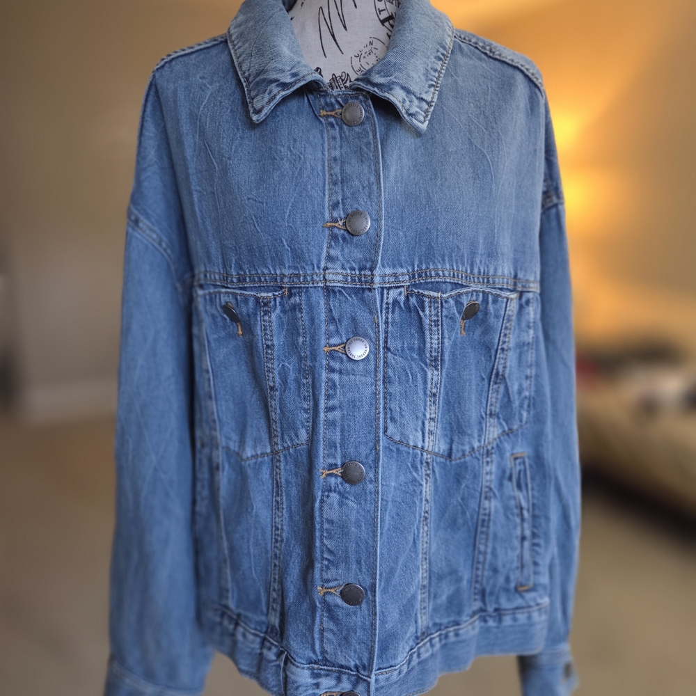 NWT Universal Thread Blue Jean Shirt Jacket - Lightweight